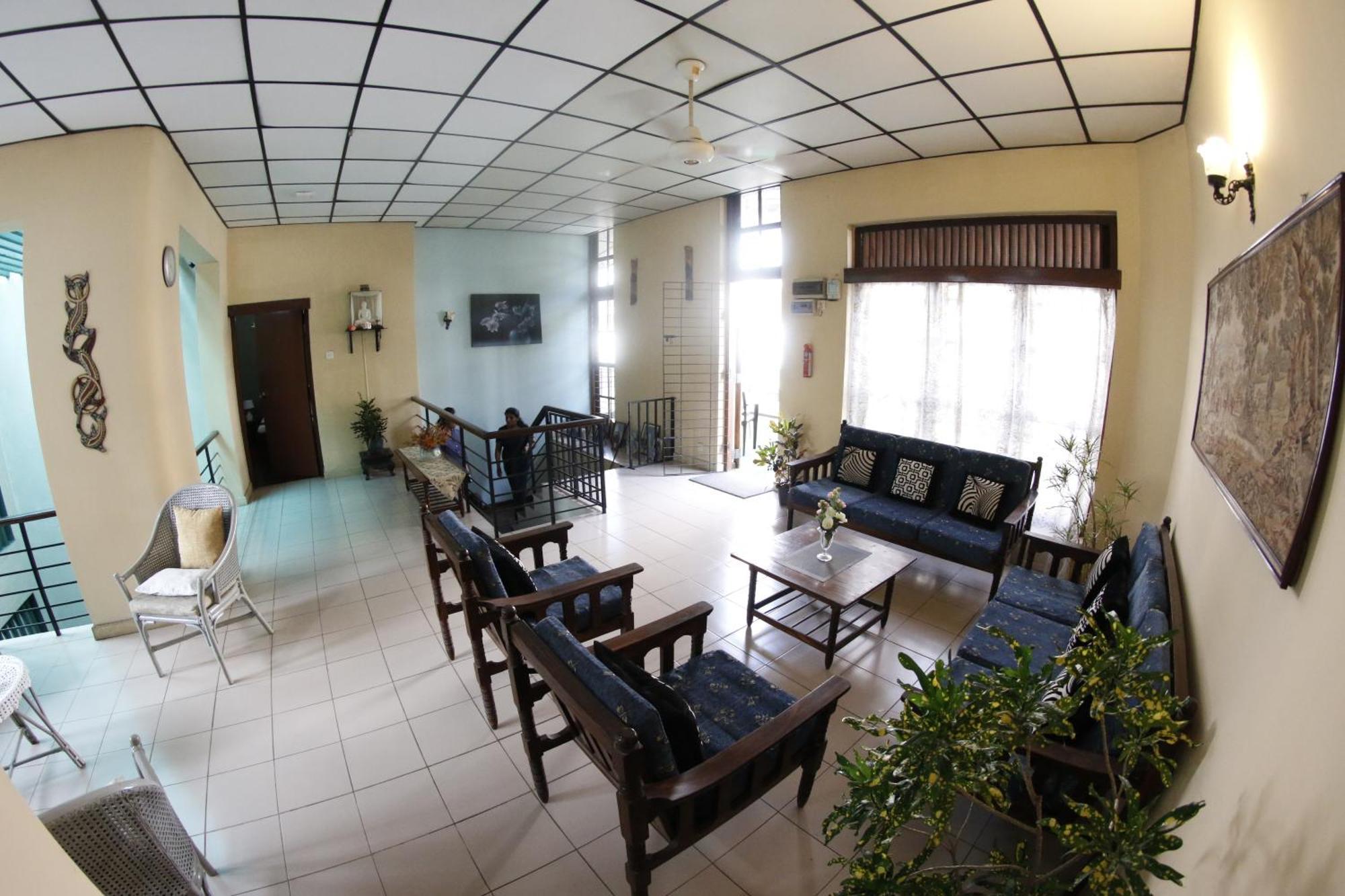 Bed and Breakfast Oasis Colombo Exterior foto