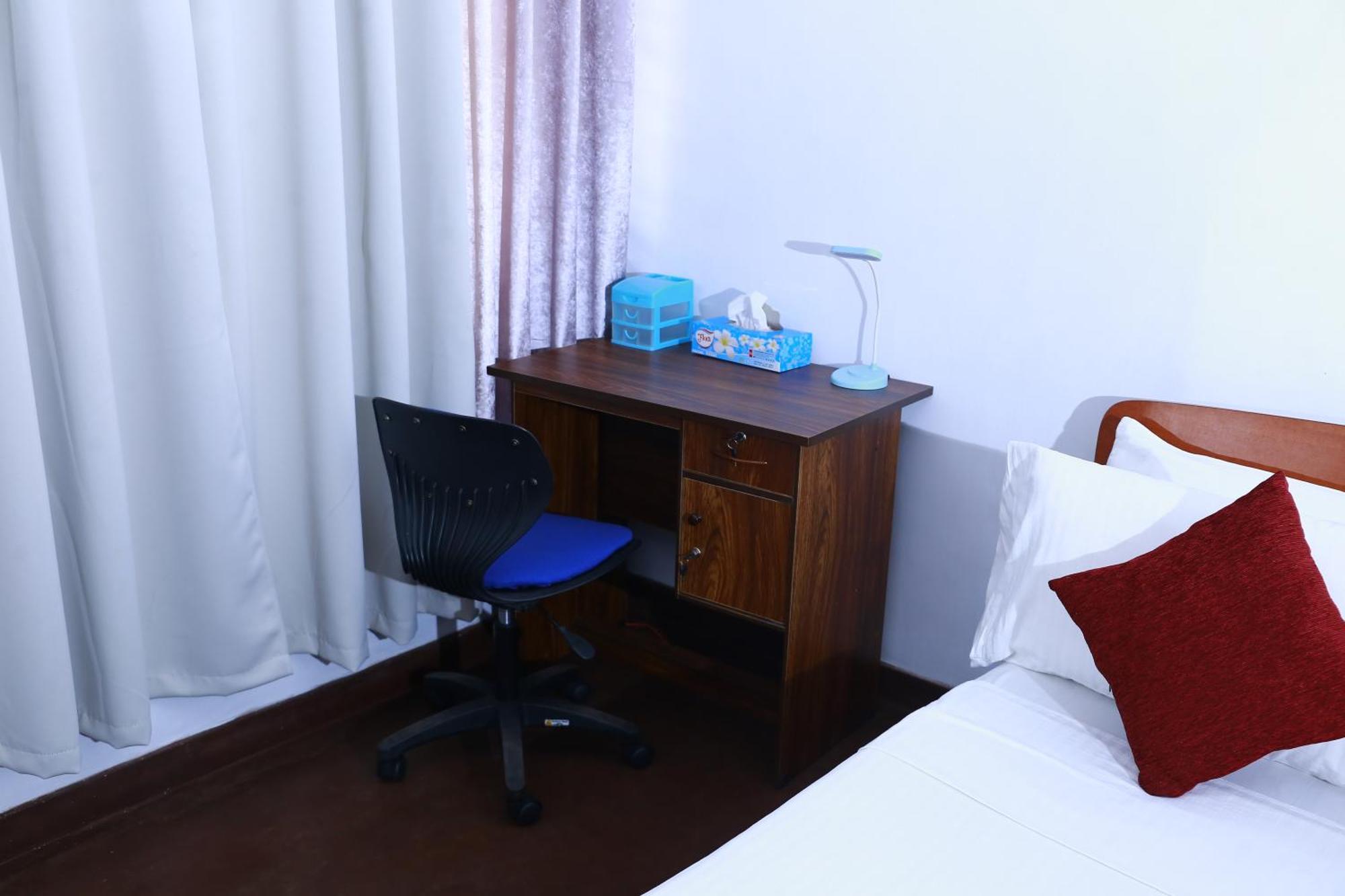 Bed and Breakfast Oasis Colombo Exterior foto