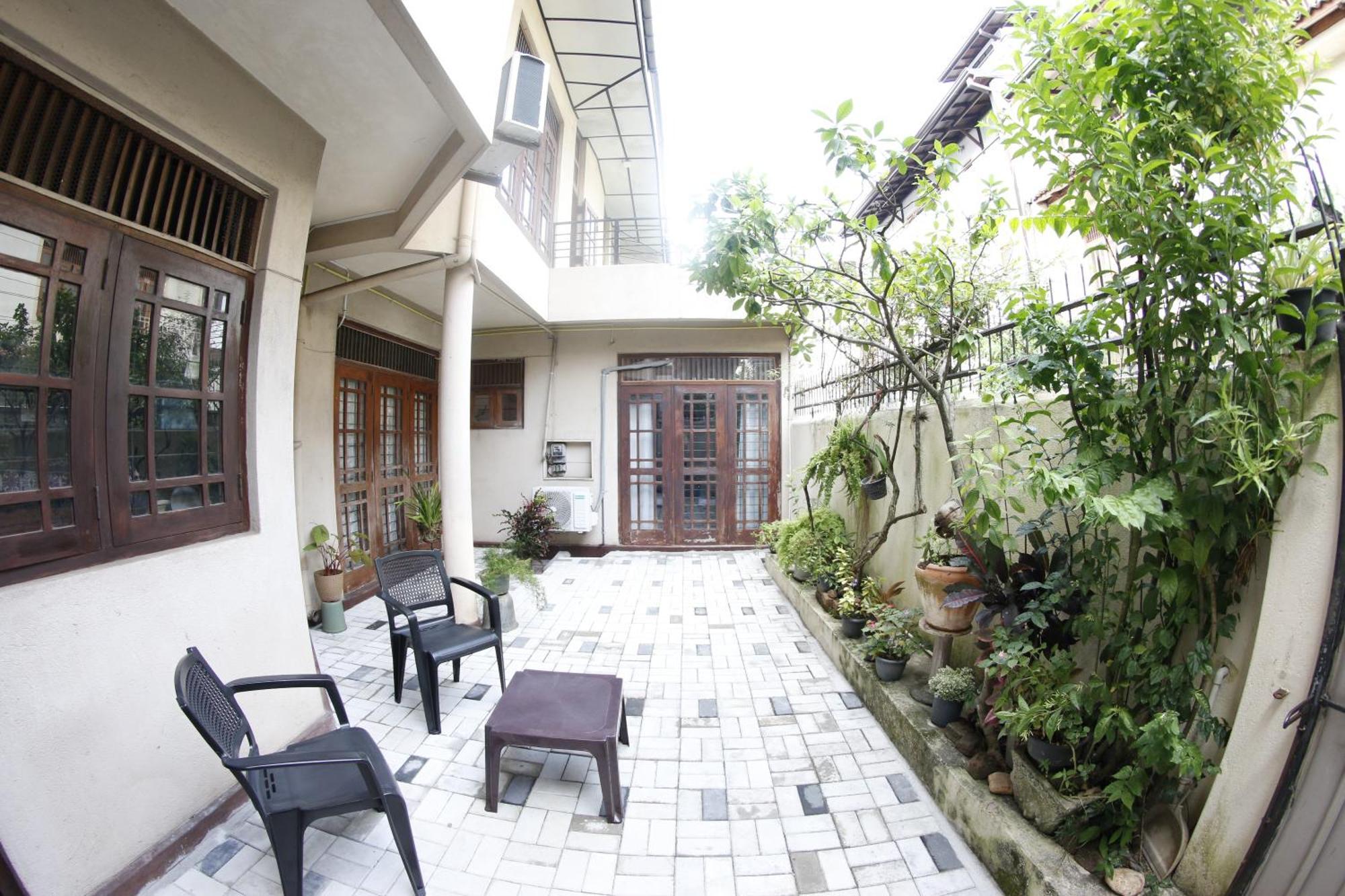 Bed and Breakfast Oasis Colombo Exterior foto